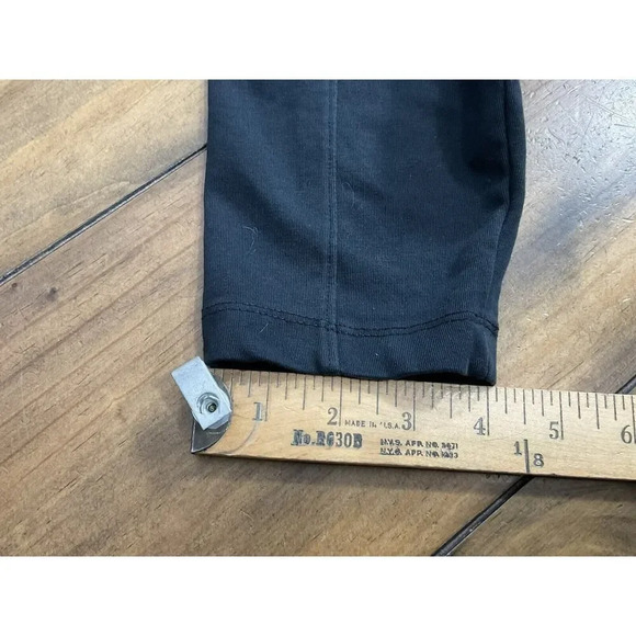 Nike Air Logo Cropped Leggings Black Mid Rise Size Medium - Picture 8 of 9